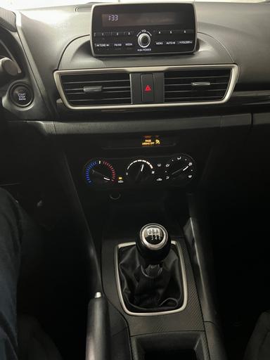 Mazda Mazda3 2016 - Thumbnail 12