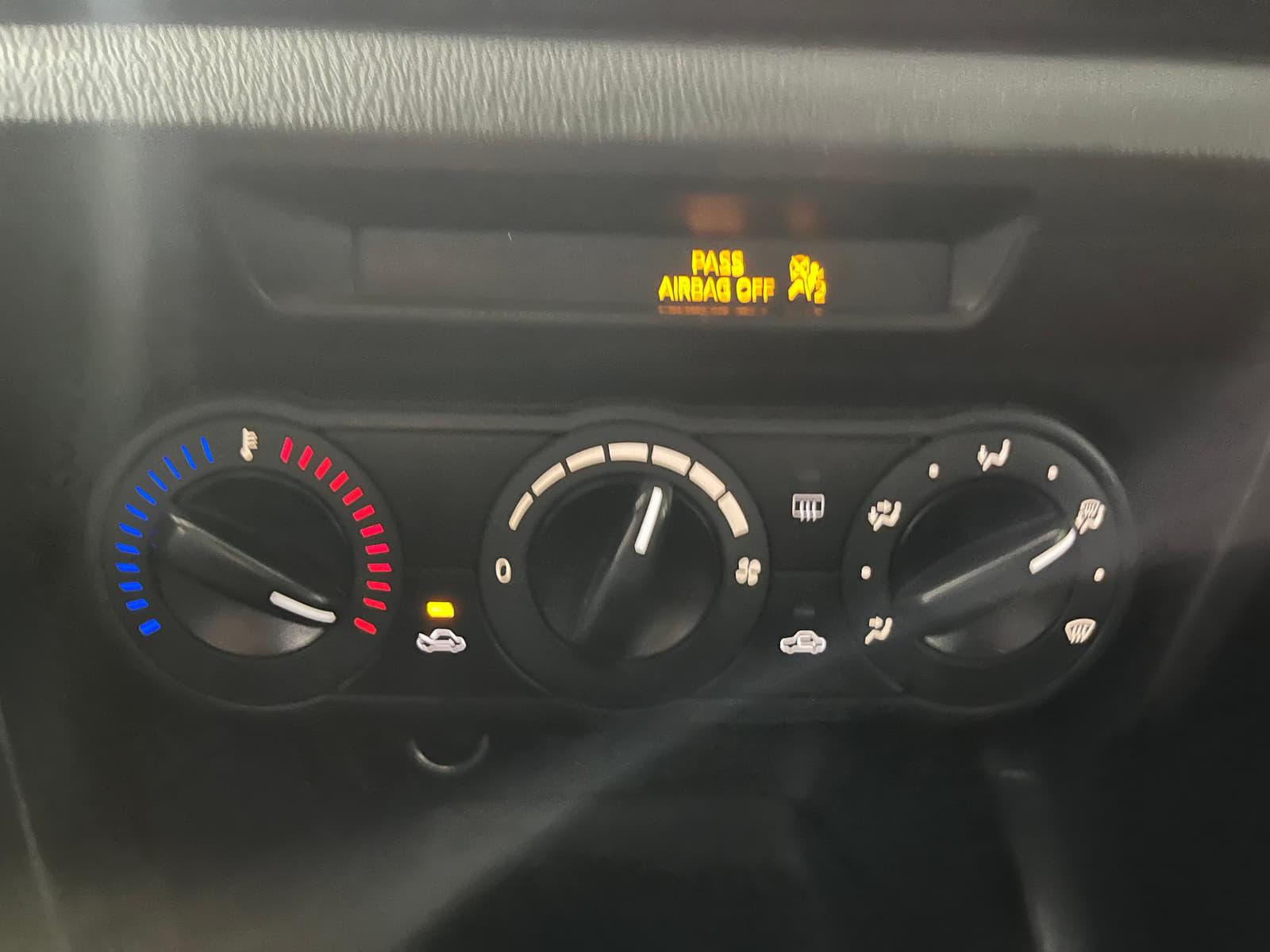 Mazda Mazda3 2016 - Image 13