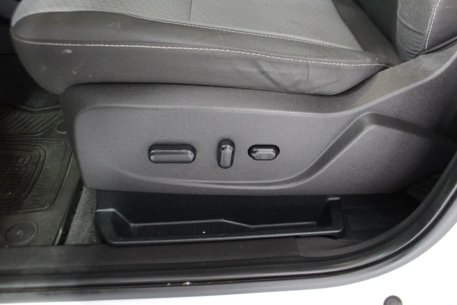 Ford Escape 2017 - Image 12