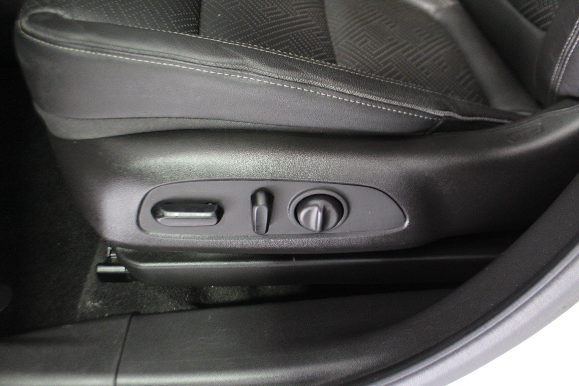 Buick Encore GX 2021 - Image 11