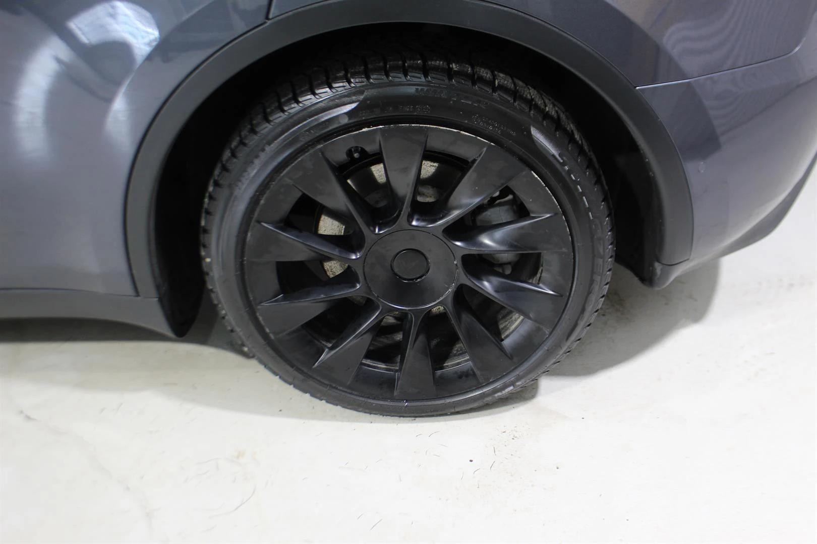 Tesla Model Y 2021 - Image 7