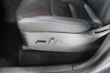 Tesla Model Y 2021 - Thumbnail 10