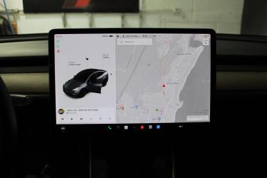 Tesla Model Y 2021 - Thumbnail 14