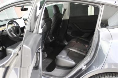 Tesla Model Y 2021 - Thumbnail 17