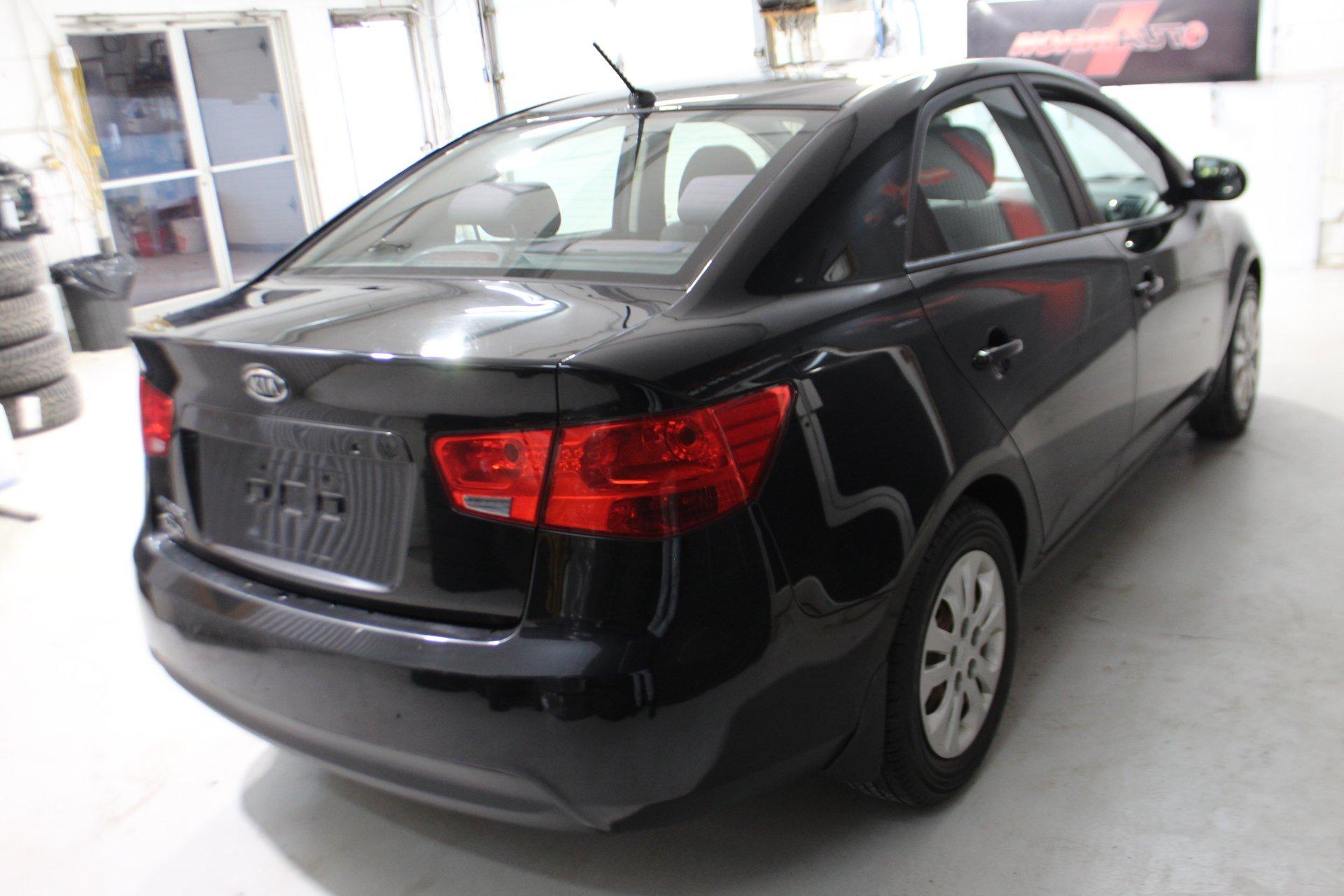 Kia Forte 2011 - Image 6