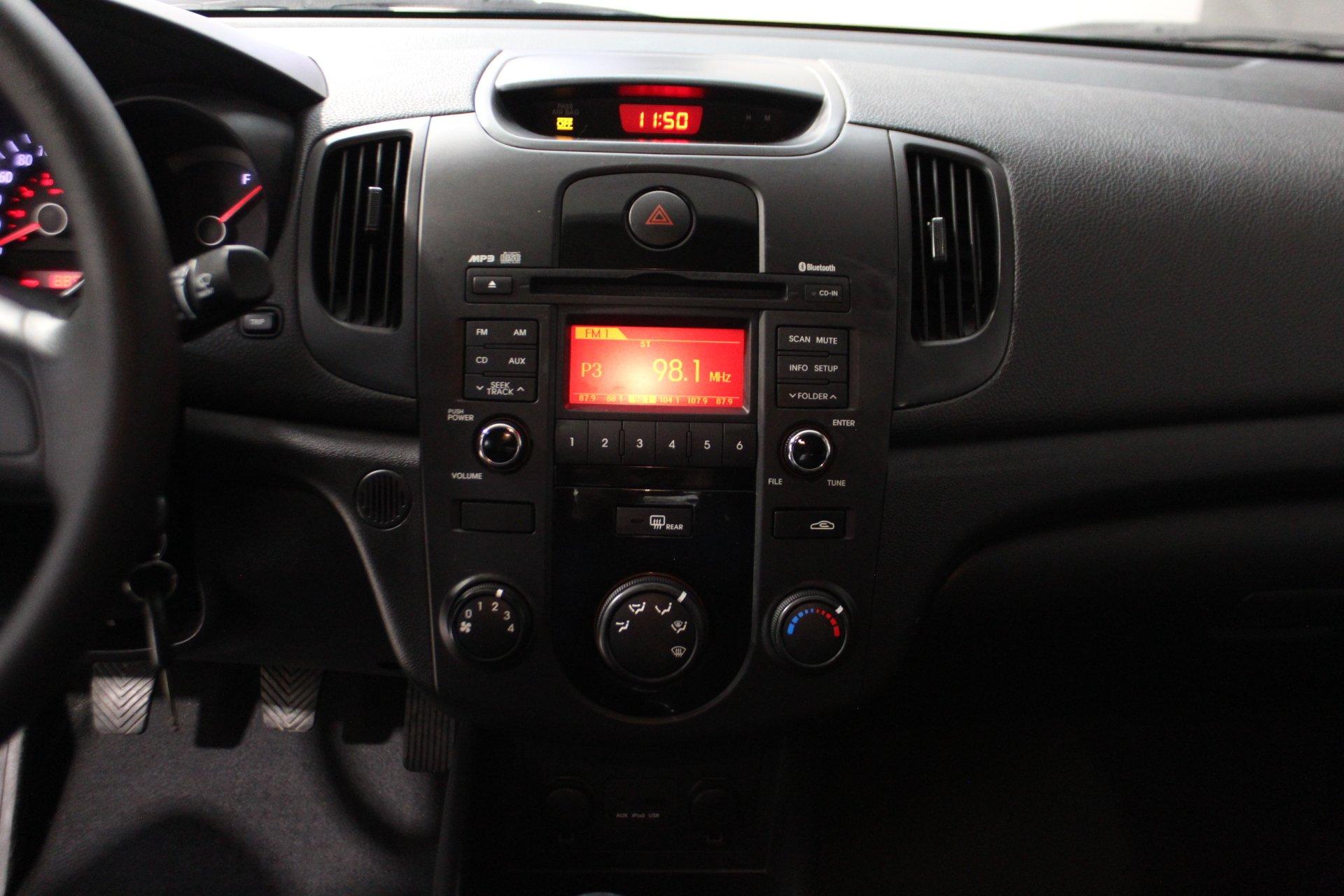Kia Forte 2011 - Image 16