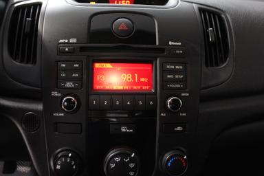 Kia Forte 2011 - Thumbnail 17