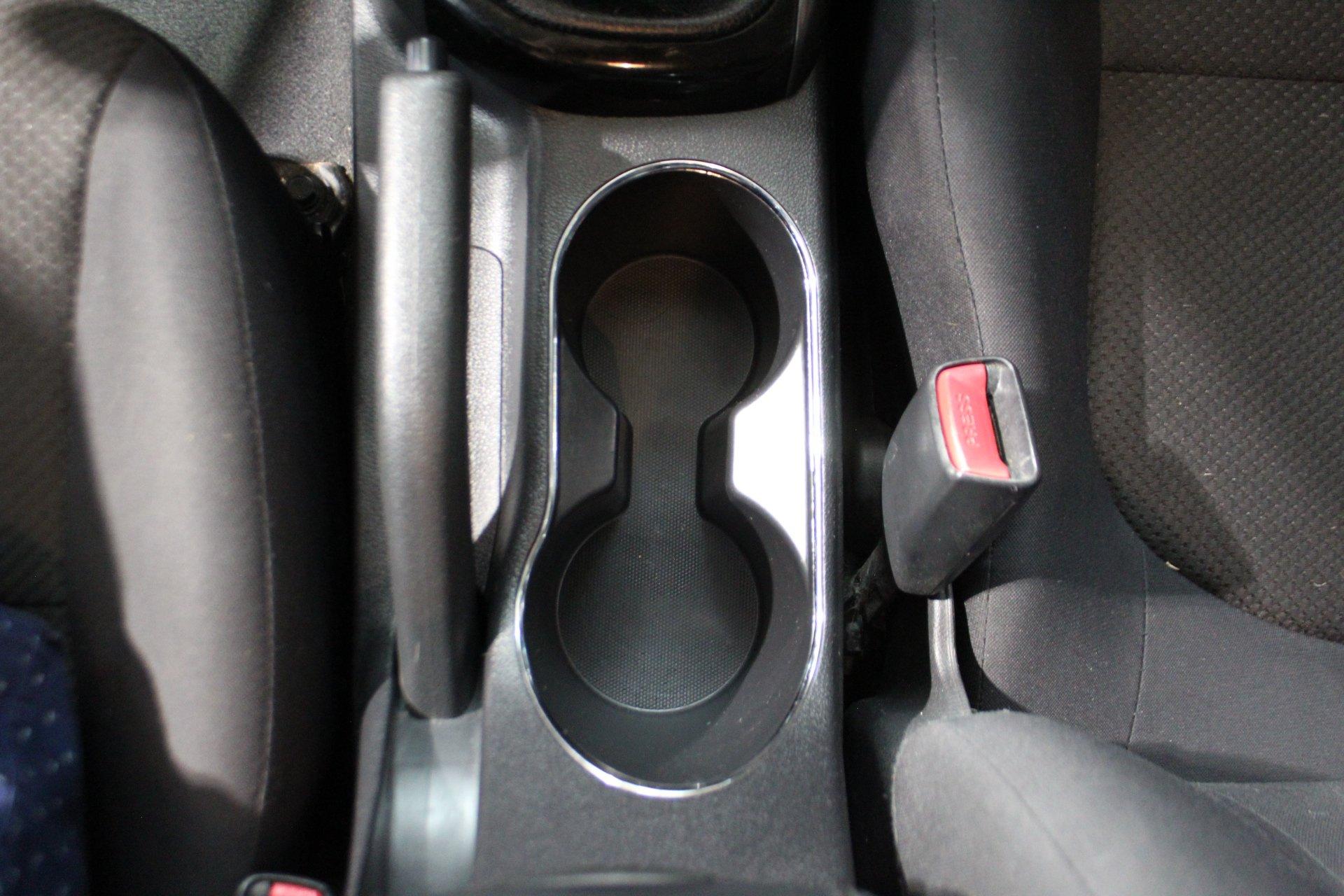 Kia Forte 2011 - Image 21