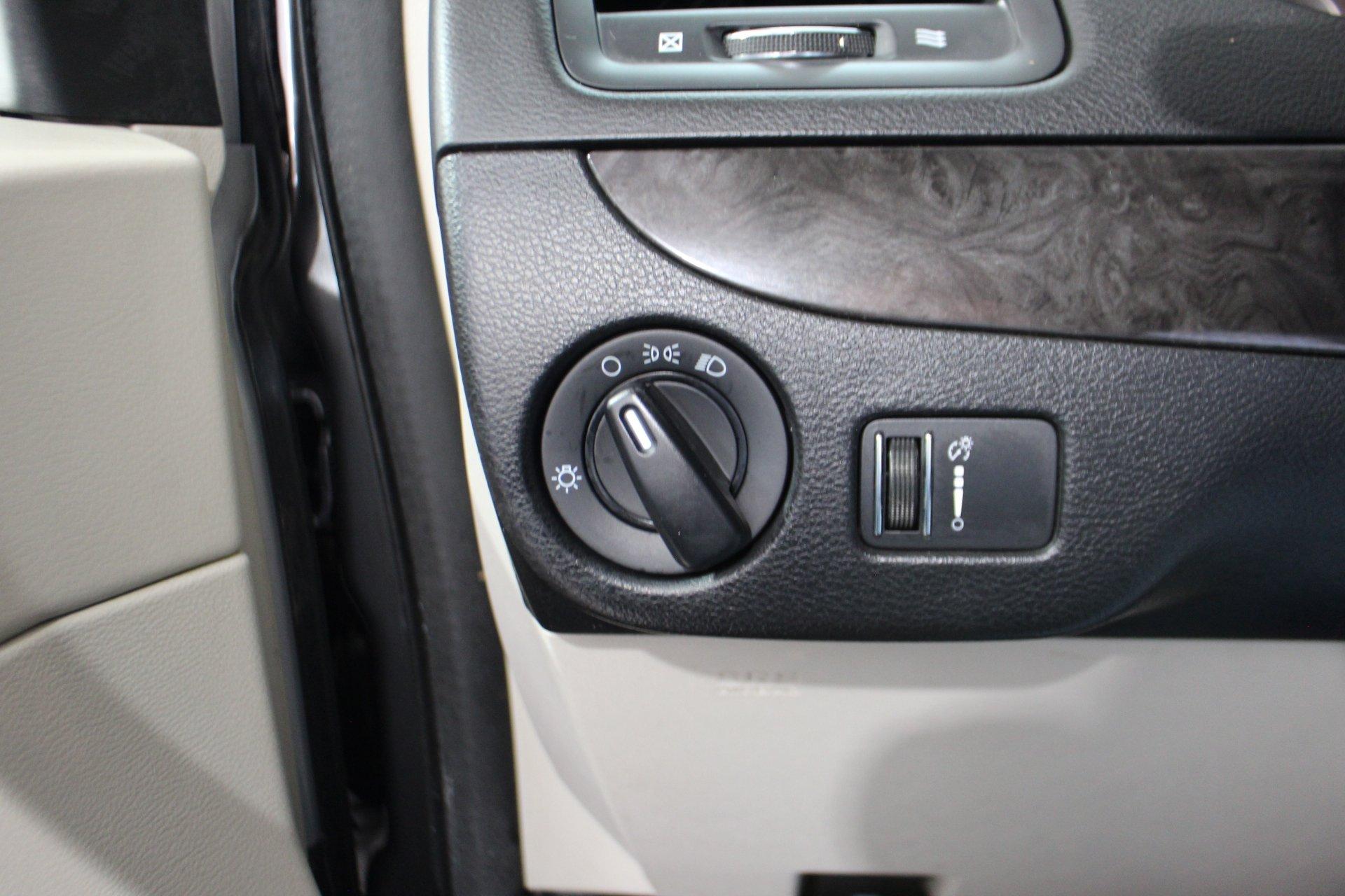 Dodge Grand Caravan 2013 - Image 10