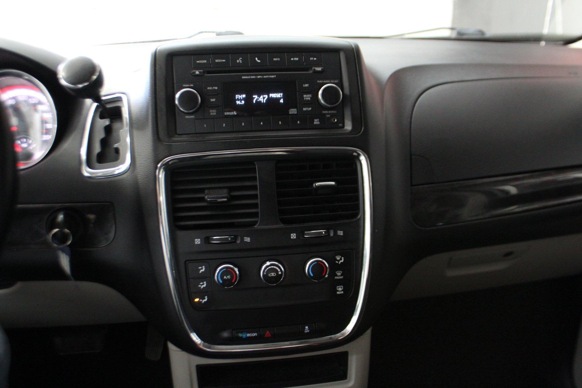 Dodge Grand Caravan 2013 - Image 14