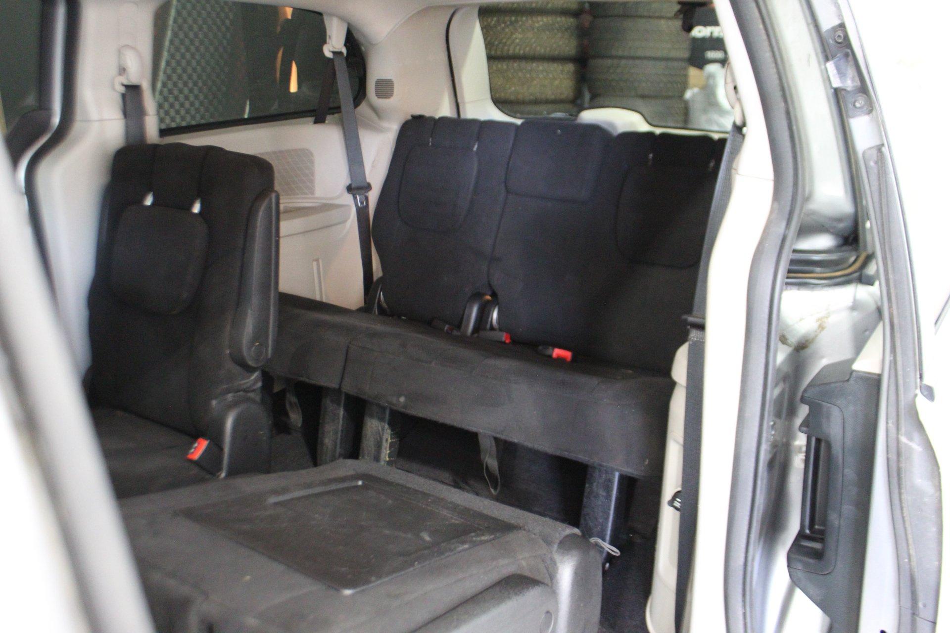 Dodge Grand Caravan 2013 - Image 20