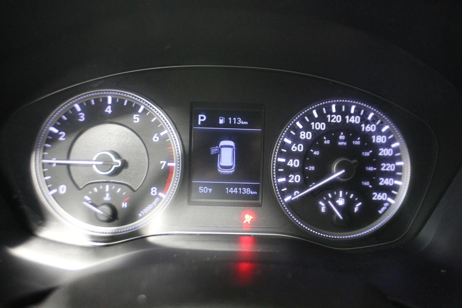 Hyundai Santa Fe 2019 - Image 13