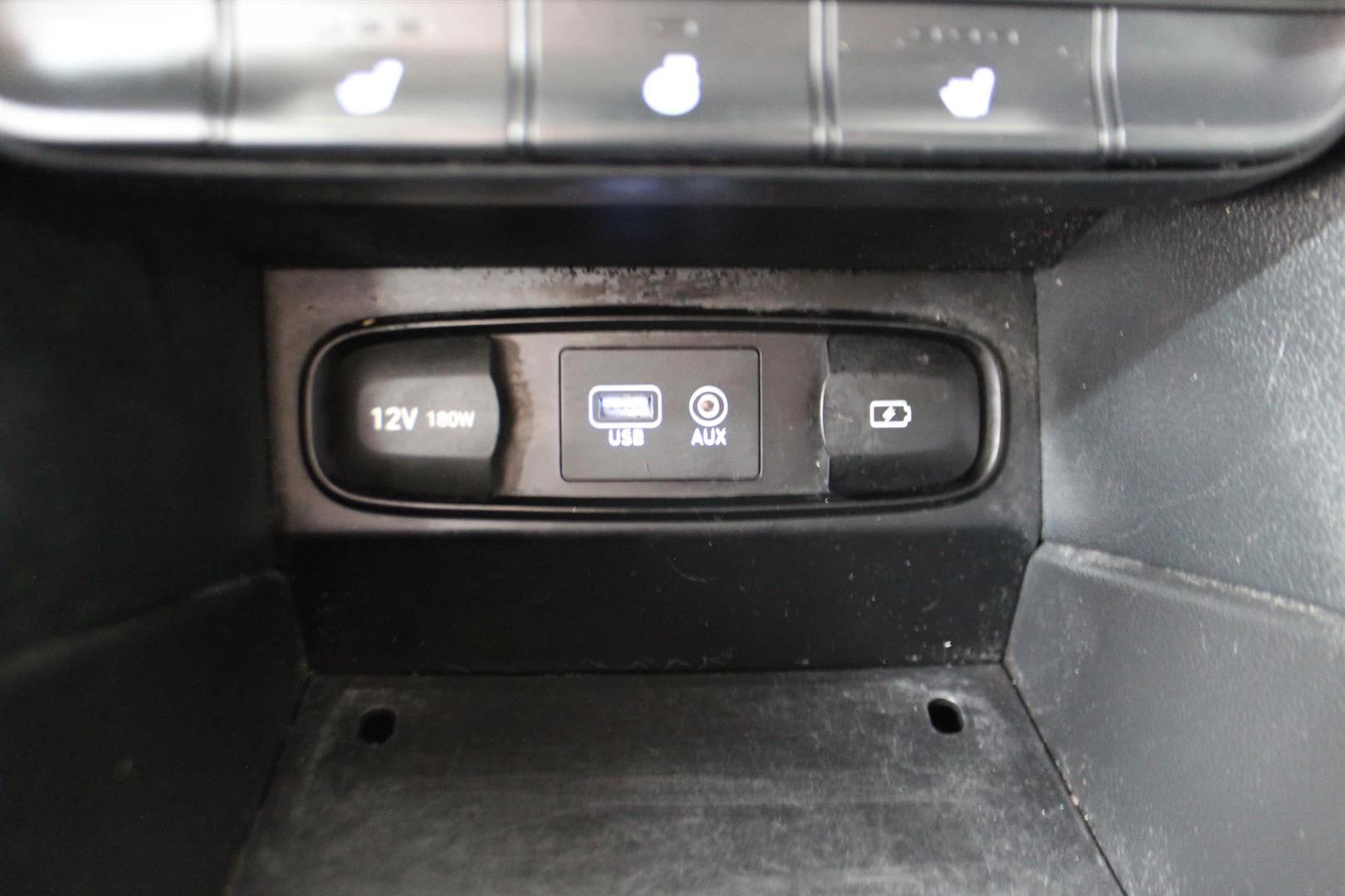 Hyundai Santa Fe 2019 - Image 18