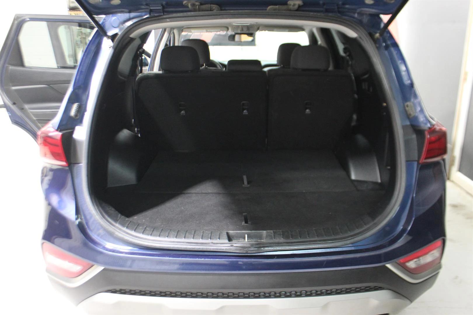 Hyundai Santa Fe 2019 - Image 23