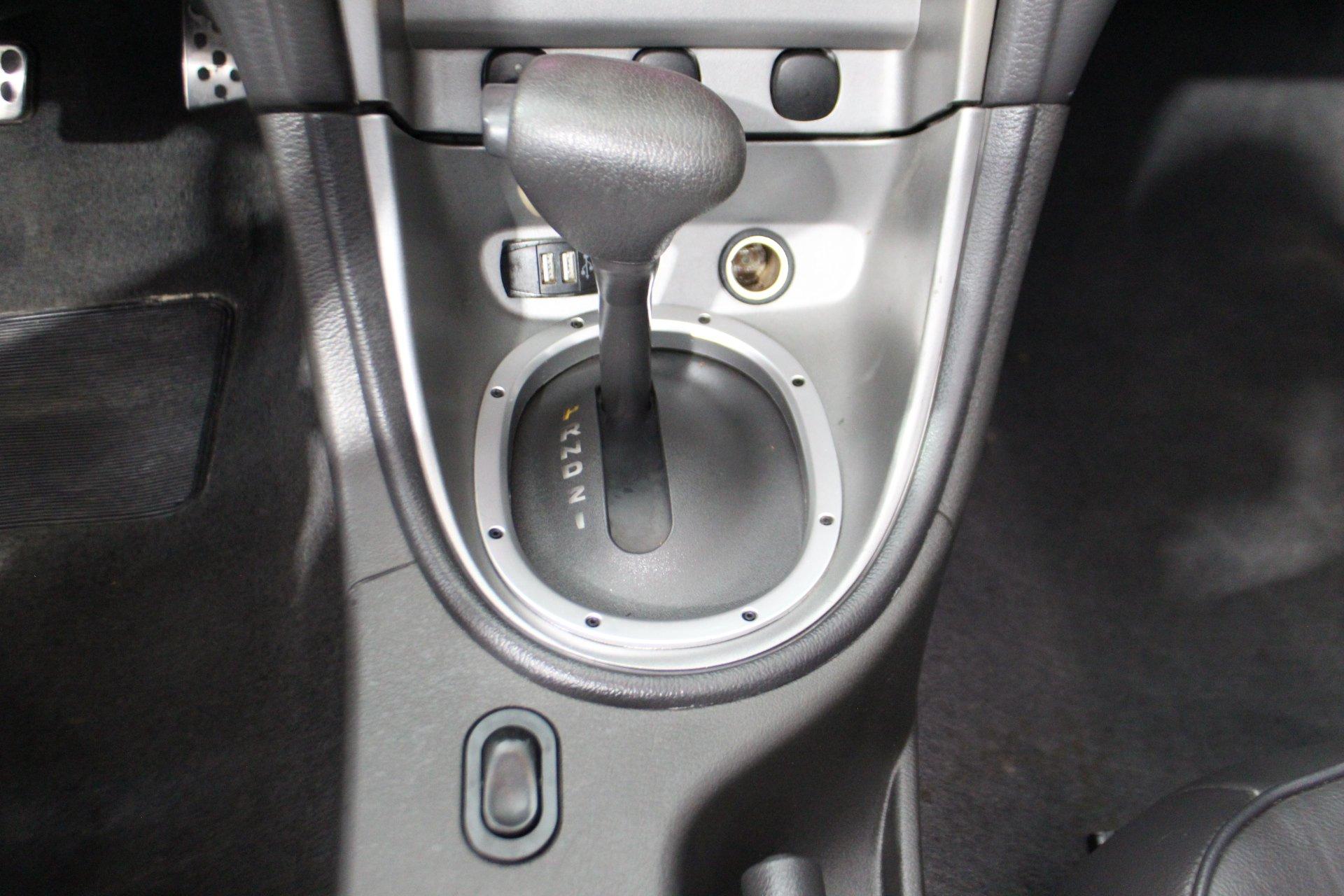 Ford Mustang 2004 - Image 24