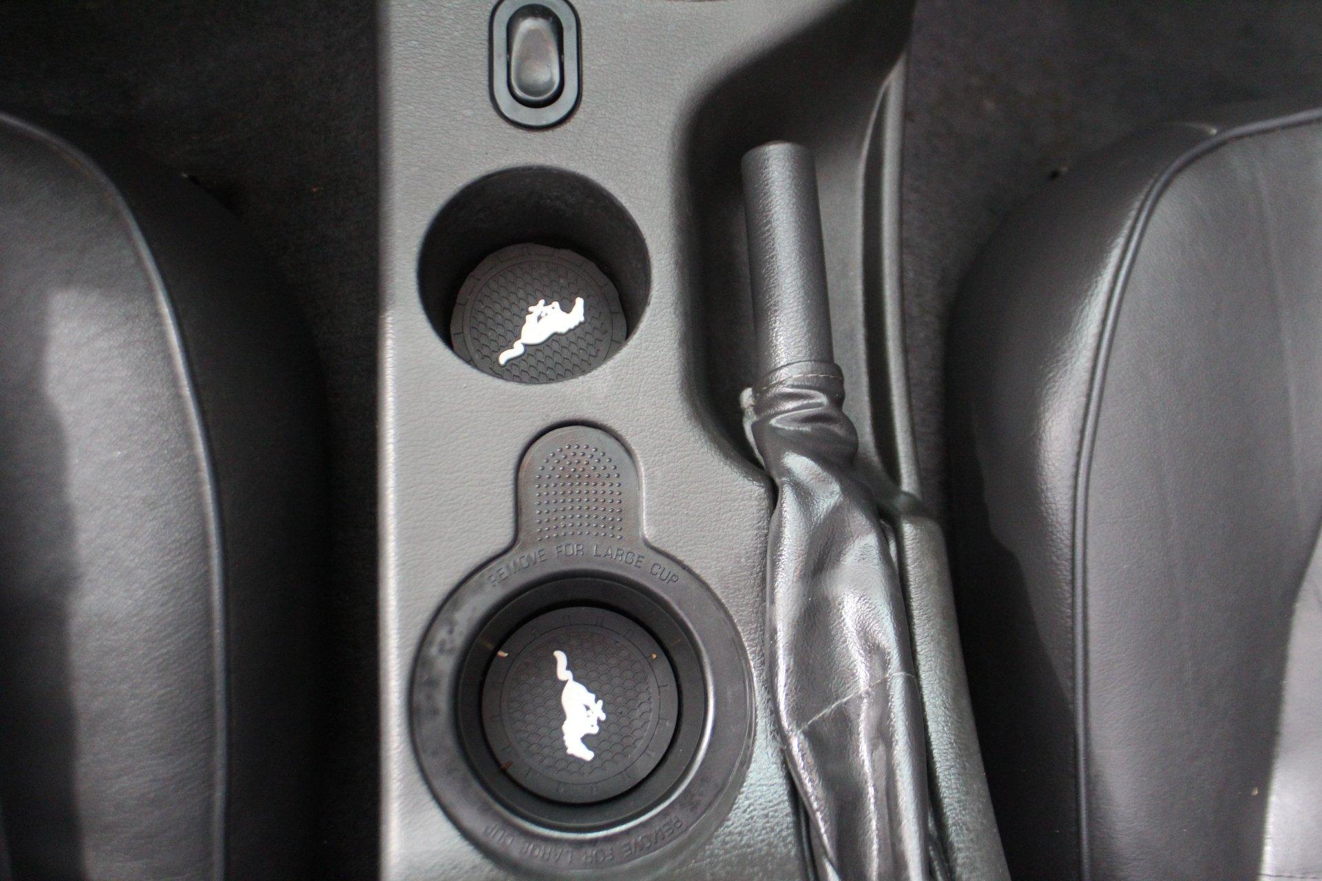 Ford Mustang 2004 - Image 25