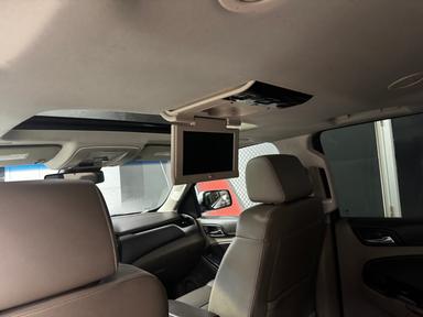 Chevrolet Suburban 2017 - Thumbnail 9