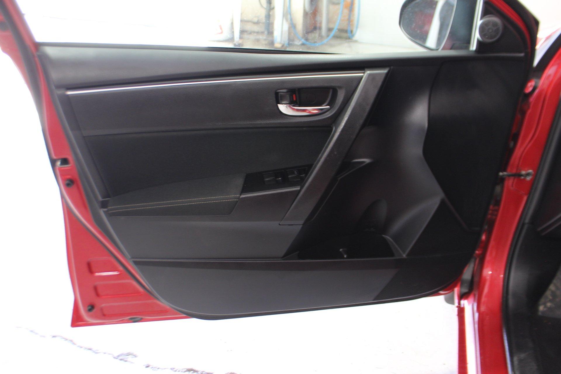 Toyota Corolla 2017 - Image 10