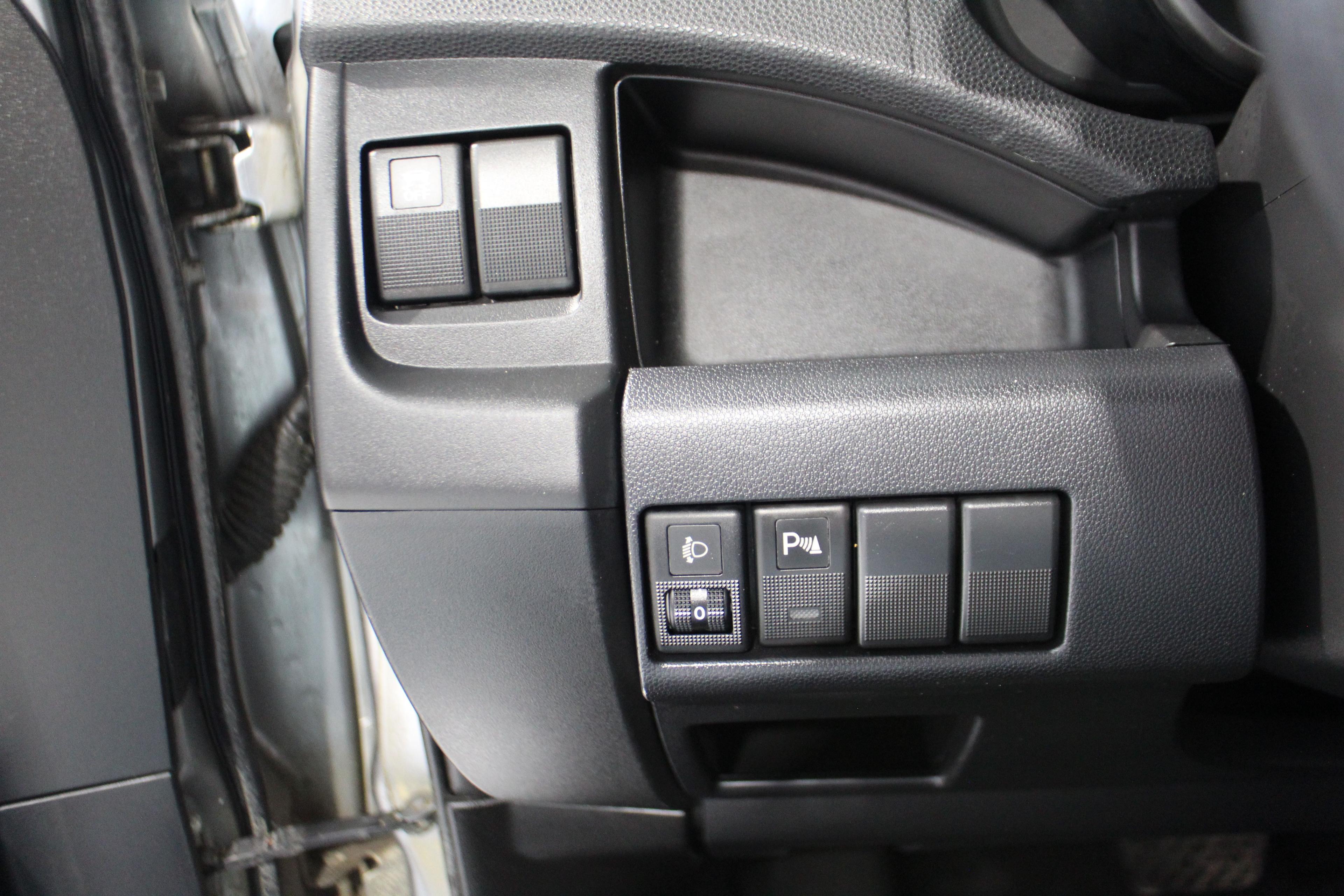 Mazda MAZDA5 2015 - Image 15