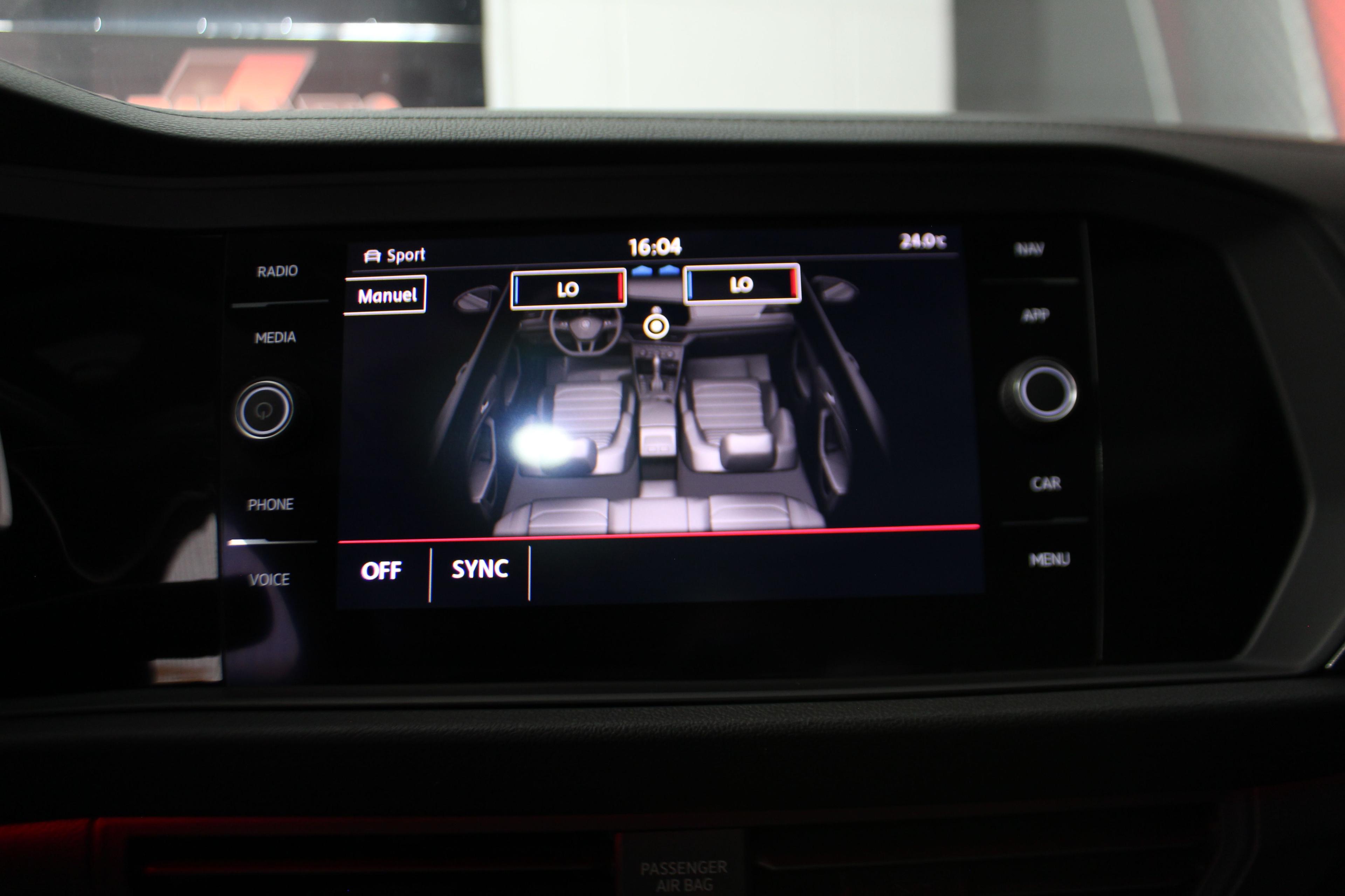 Volkswagen Jetta 2019 - Image 24