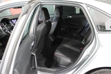 Volkswagen Jetta 2019 - Thumbnail 28