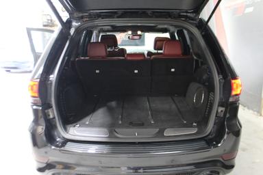 Jeep Grand Cherokee 2017 - Thumbnail 32