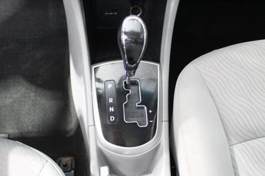 Hyundai Accent 2013 - Thumbnail 21