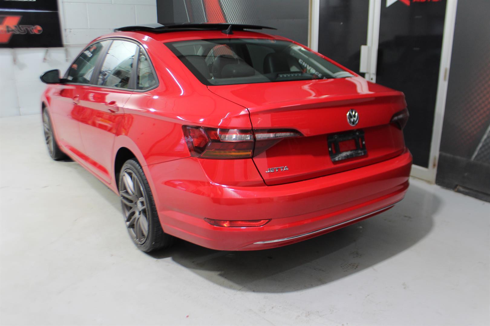 Volkswagen Jetta 2019 - Image 8