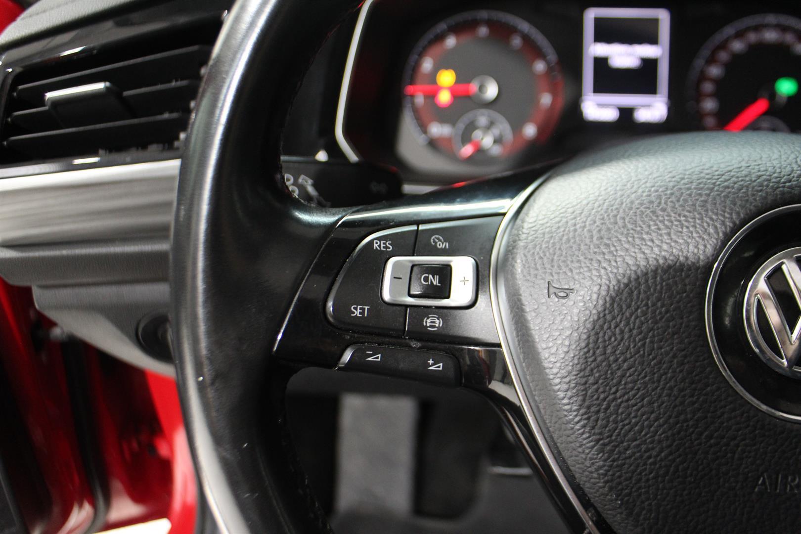 Volkswagen Jetta 2019 - Image 17