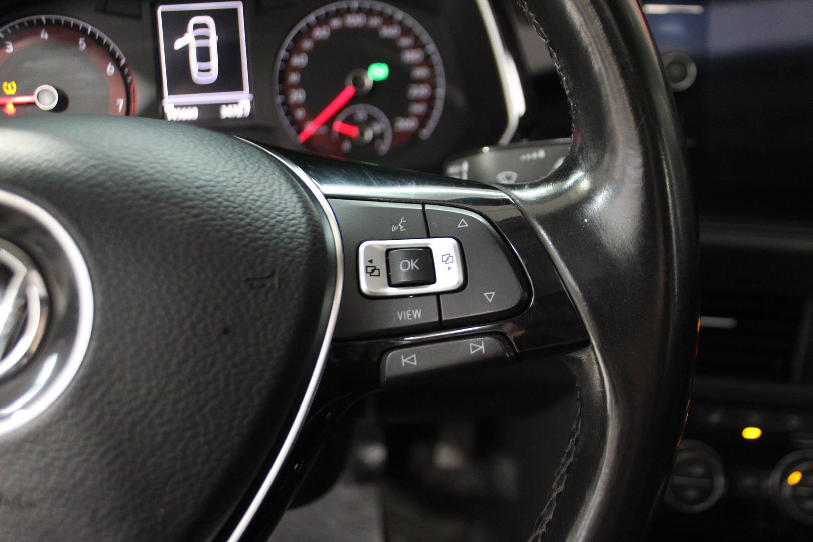 Volkswagen Jetta 2019 - Image 18