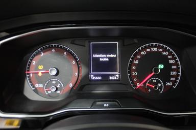 Volkswagen Jetta 2019 - Thumbnail 19