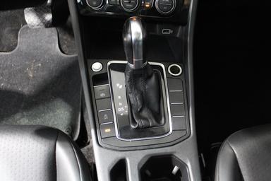 Volkswagen Jetta 2019 - Thumbnail 25