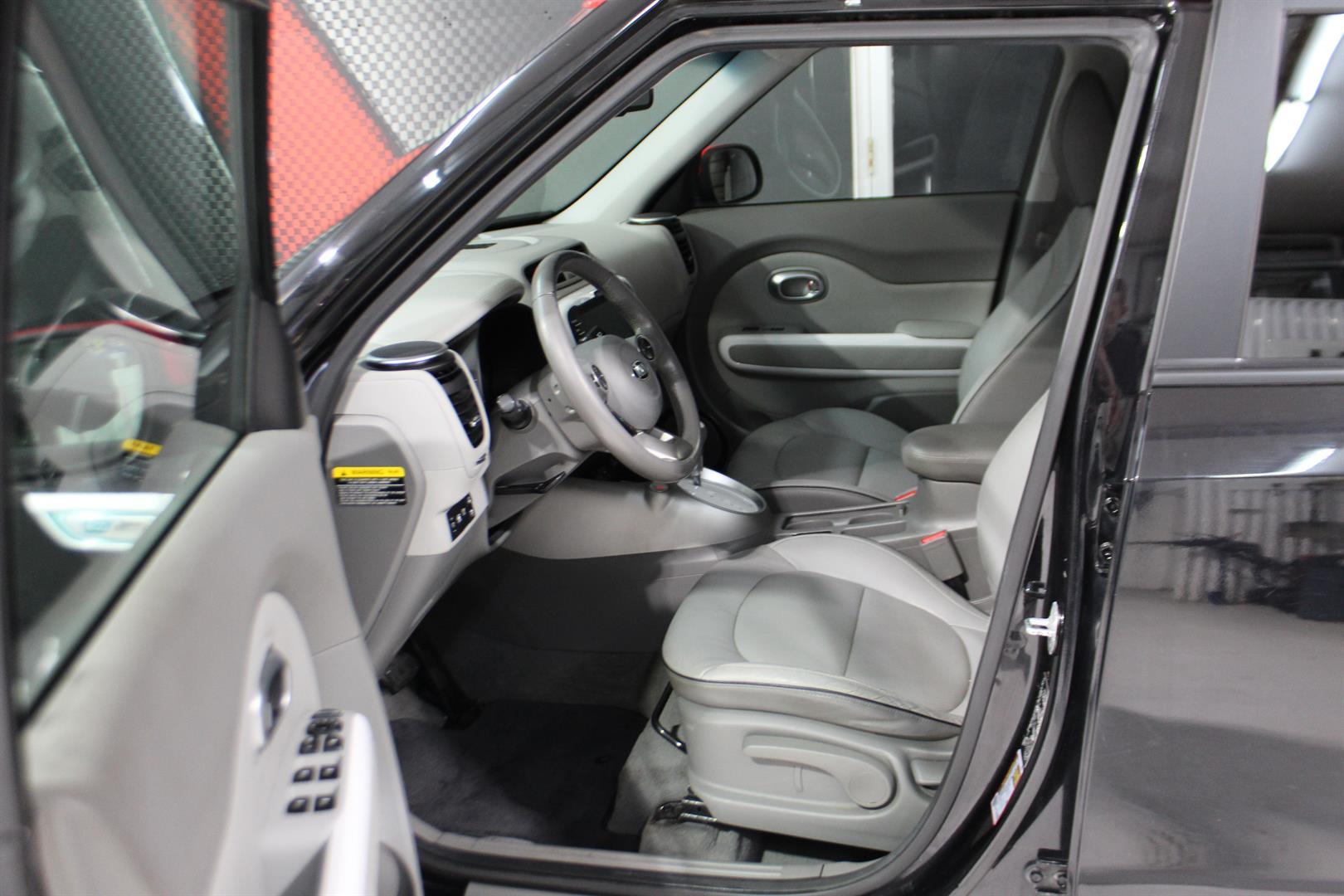 Kia Soul EV 2016 - Image 11