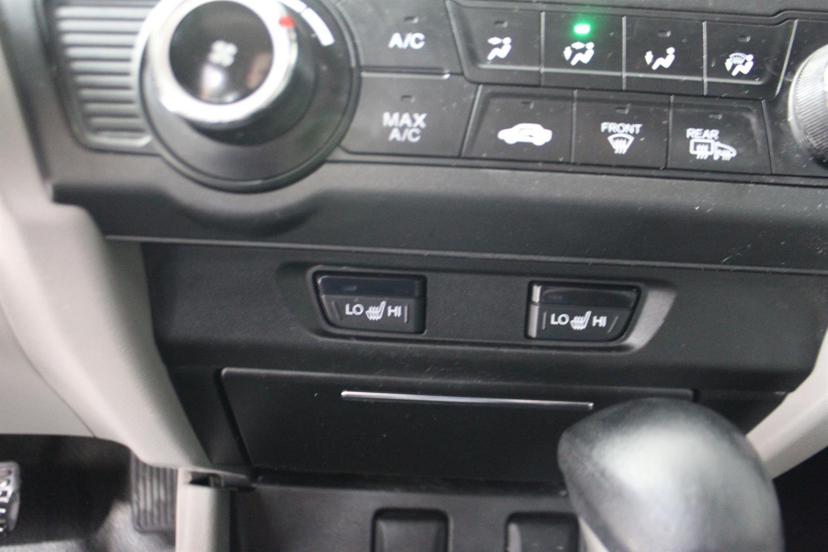 Honda Civic 2015 - Image 22