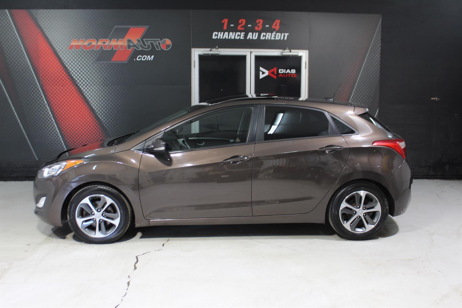 Hyundai Elantra Gt 2016 - Image 1