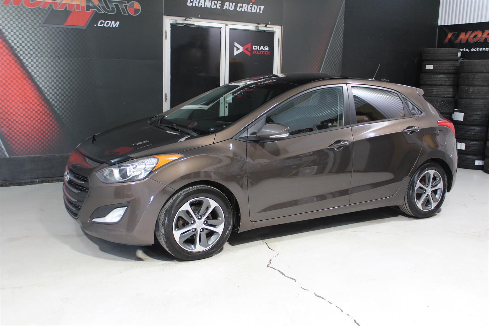 Hyundai Elantra Gt 2016 - Image 2