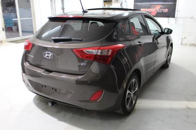 Hyundai Elantra Gt 2016 - Thumbnail 6