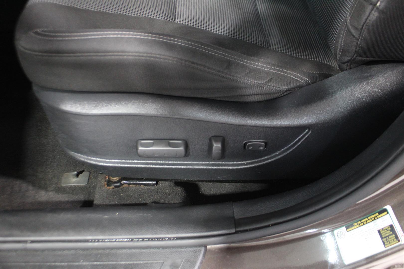 Hyundai Elantra Gt 2016 - Image 12