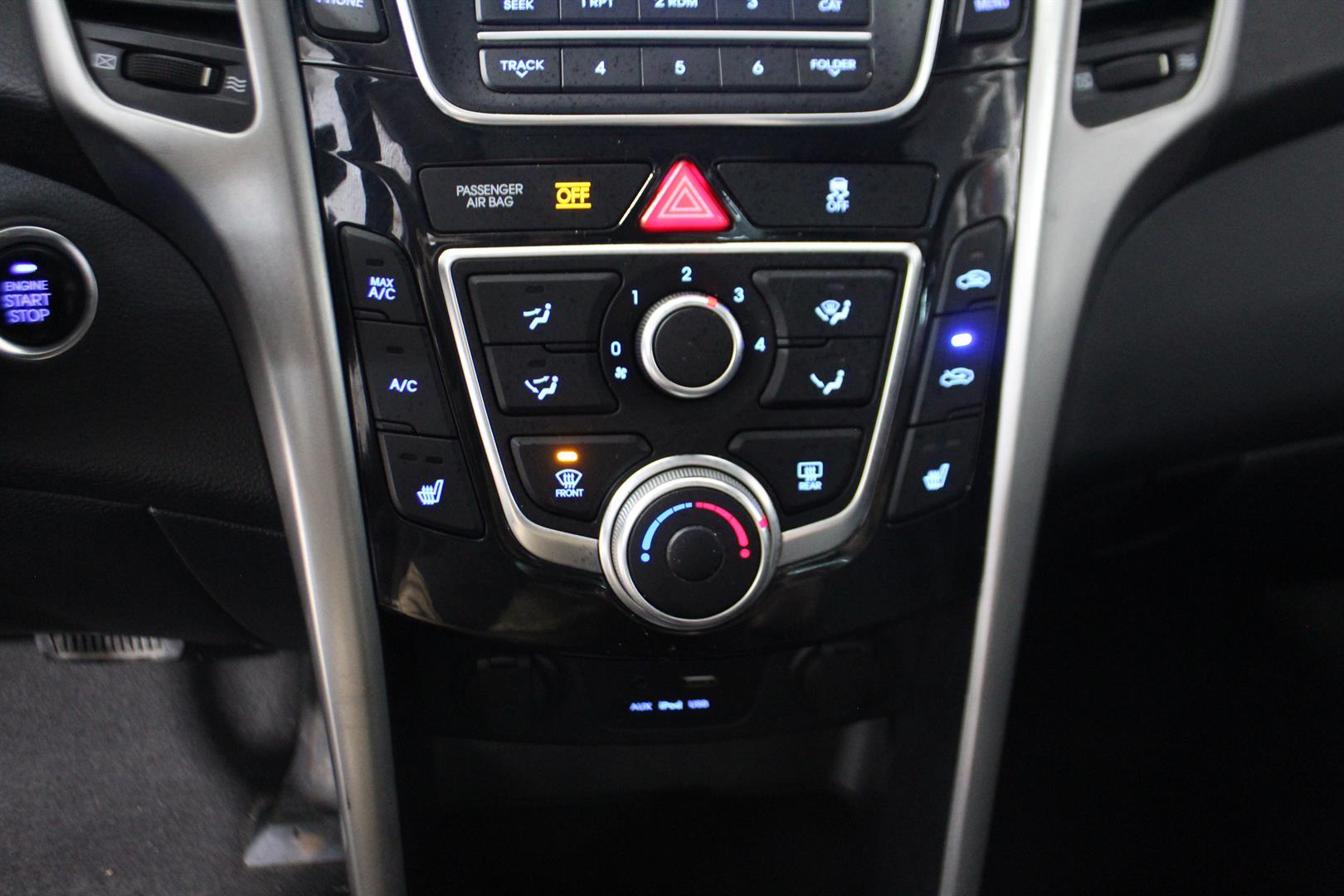 Hyundai Elantra Gt 2016 - Image 23