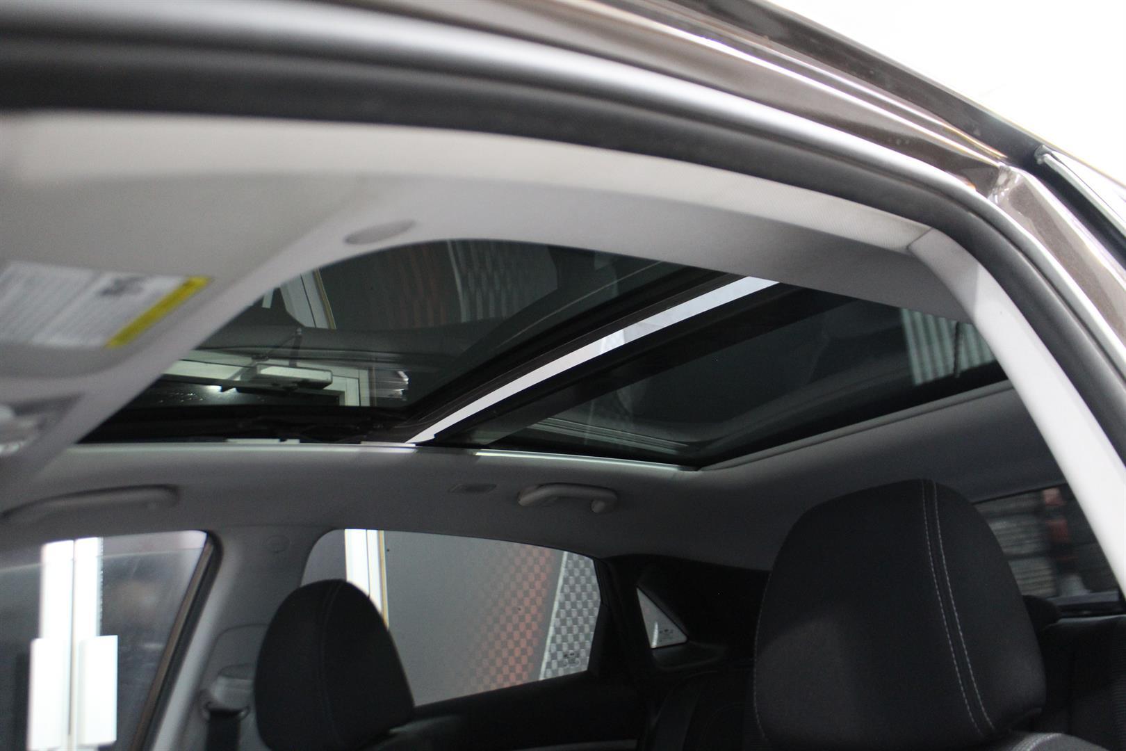 Hyundai Elantra Gt 2016 - Image 14