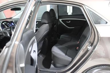 Hyundai Elantra Gt 2016 - Thumbnail 26