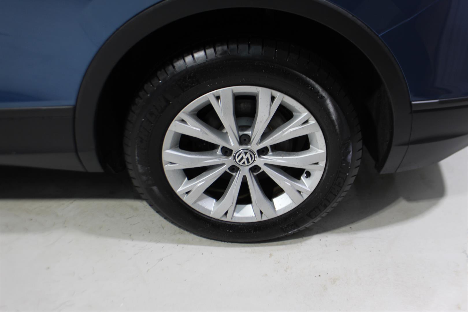 Volkswagen Tiguan 2018 - Image 9