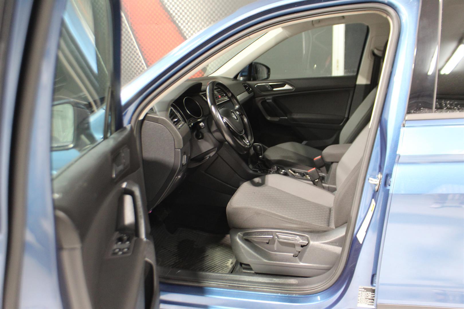 Volkswagen Tiguan 2018 - Image 11