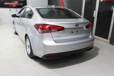 Kia Forte 2017 - Thumbnail 7