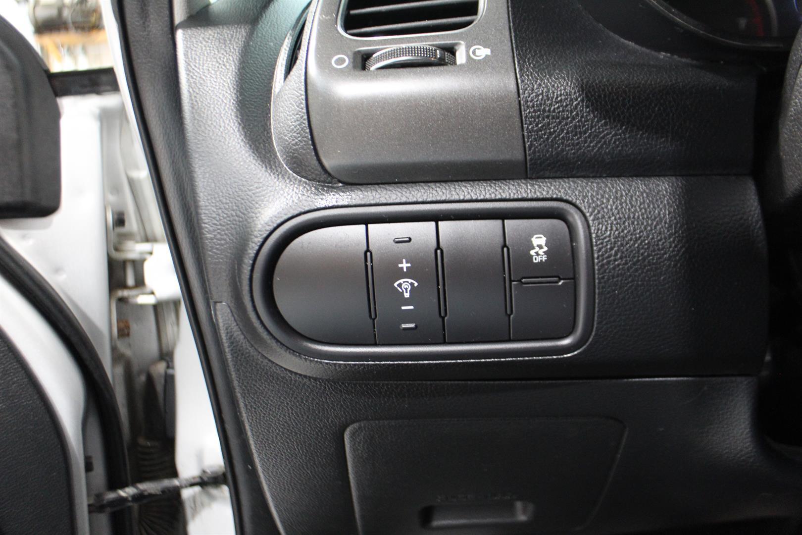 Kia Forte 2017 - Image 11