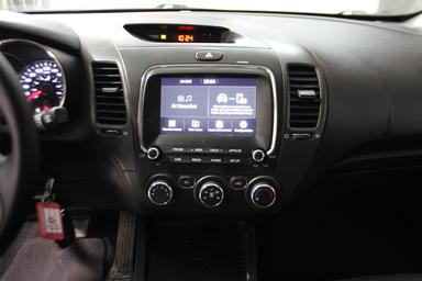 Kia Forte 2017 - Thumbnail 17