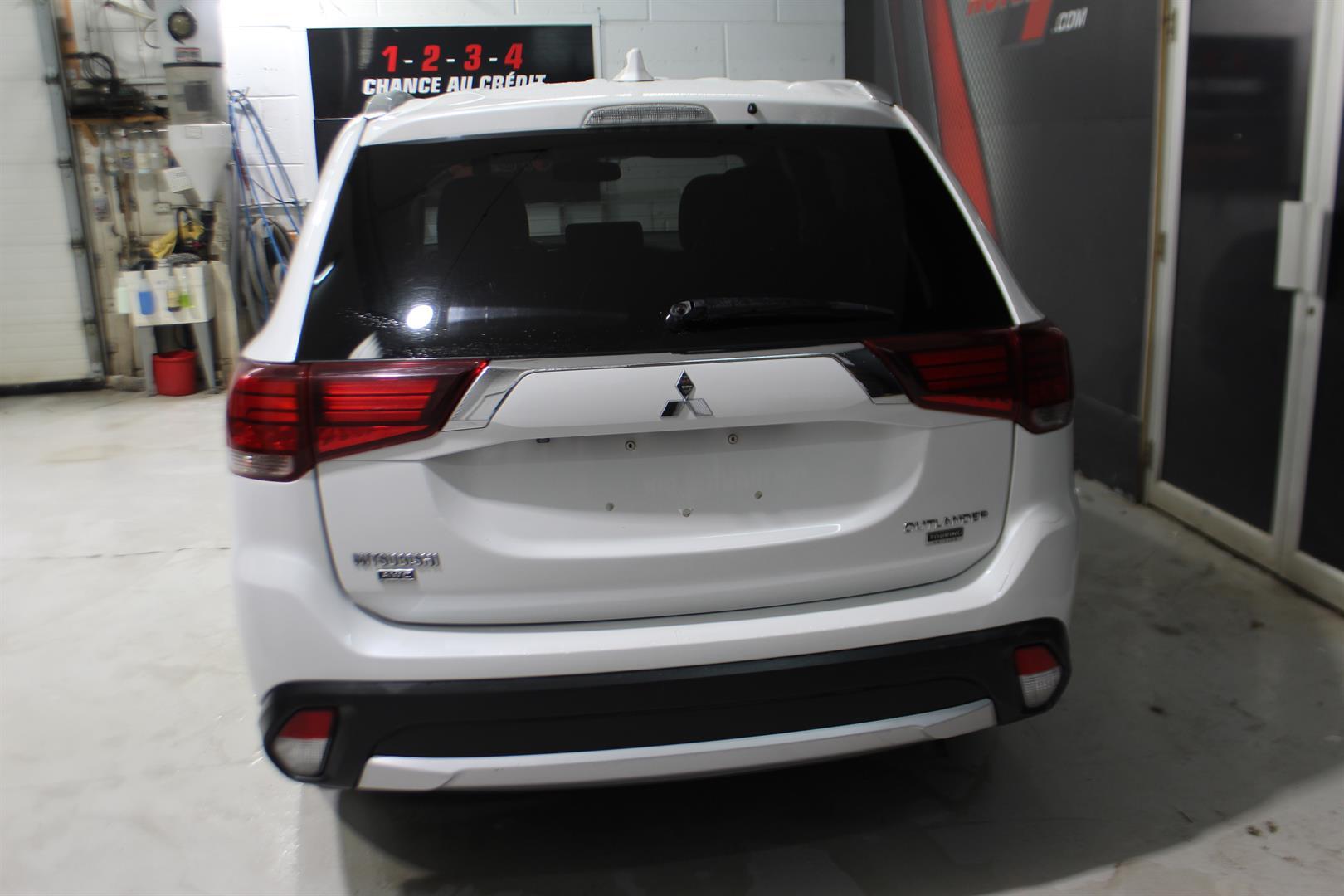 Mitsubishi Outlander 2017 - Image 7