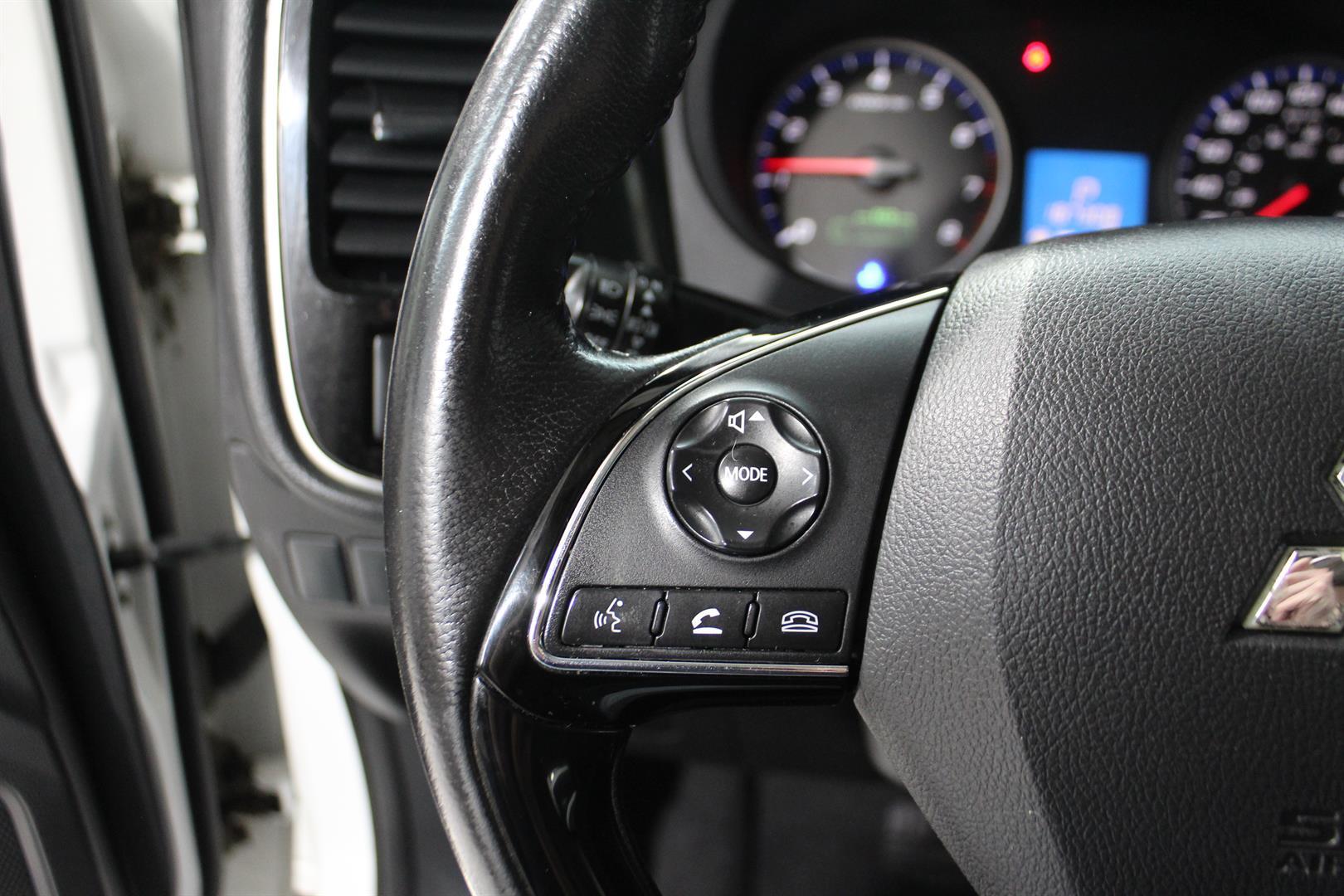 Mitsubishi Outlander 2017 - Image 15