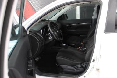 Mitsubishi RVR 2015 - Thumbnail 11