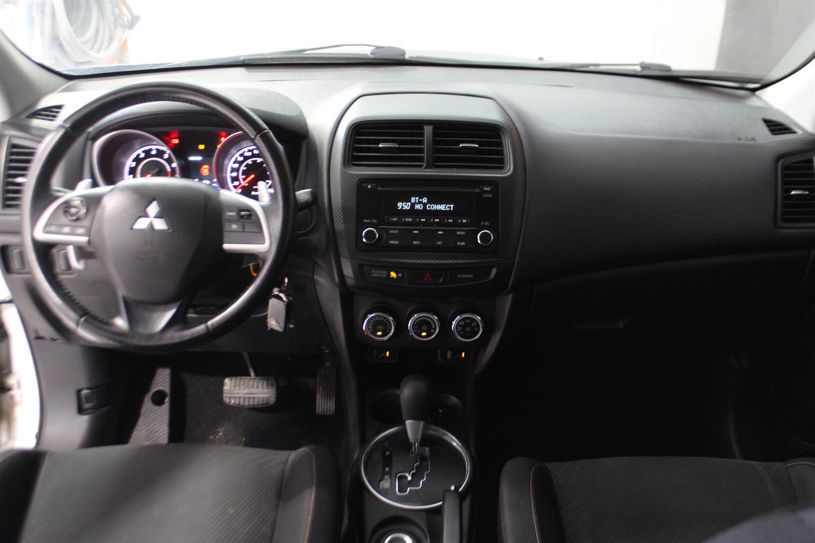 Mitsubishi RVR 2015 - Image 12